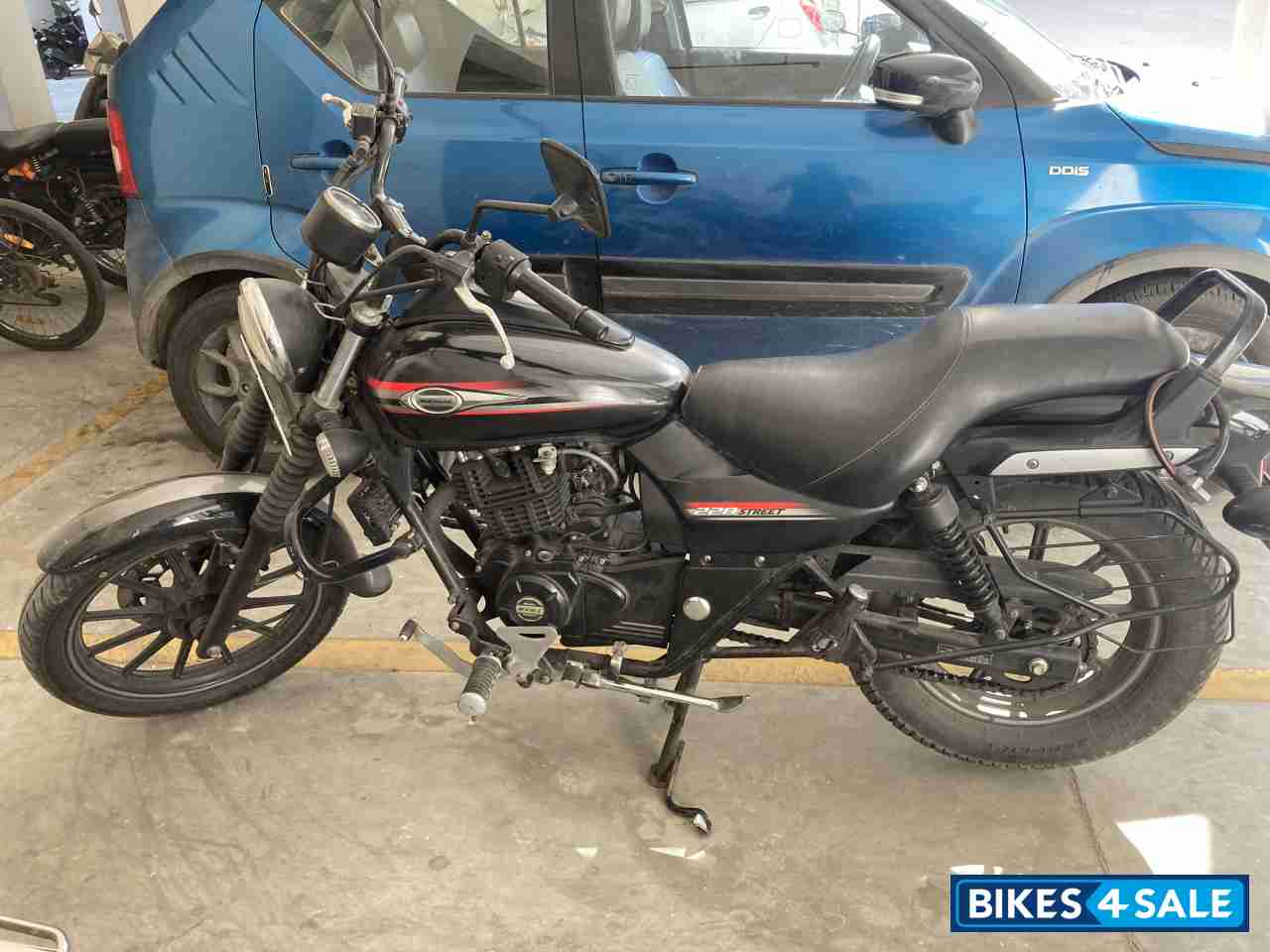 Bajaj Avenger Street 220