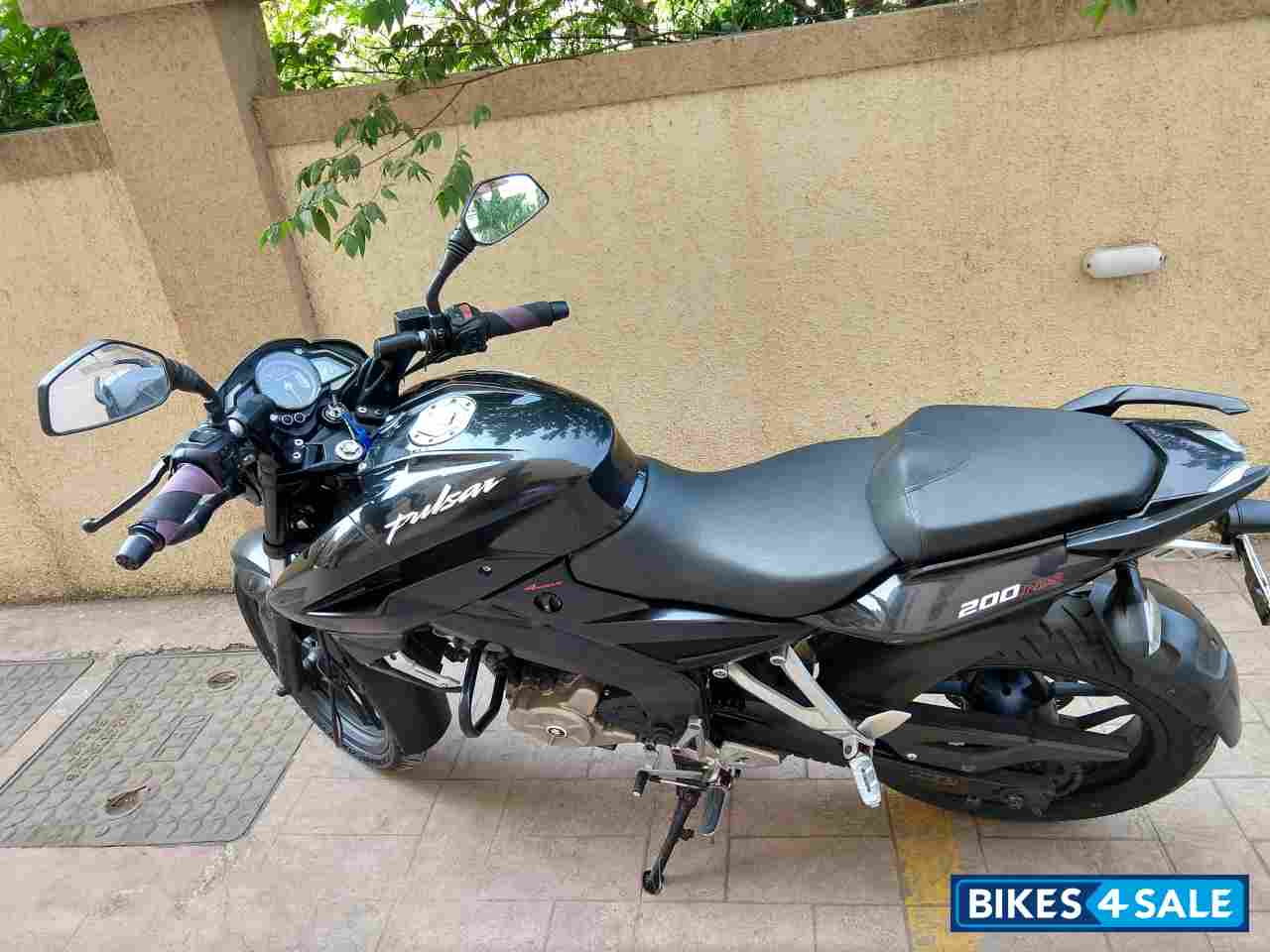 Bajaj Pulsar 200 NS