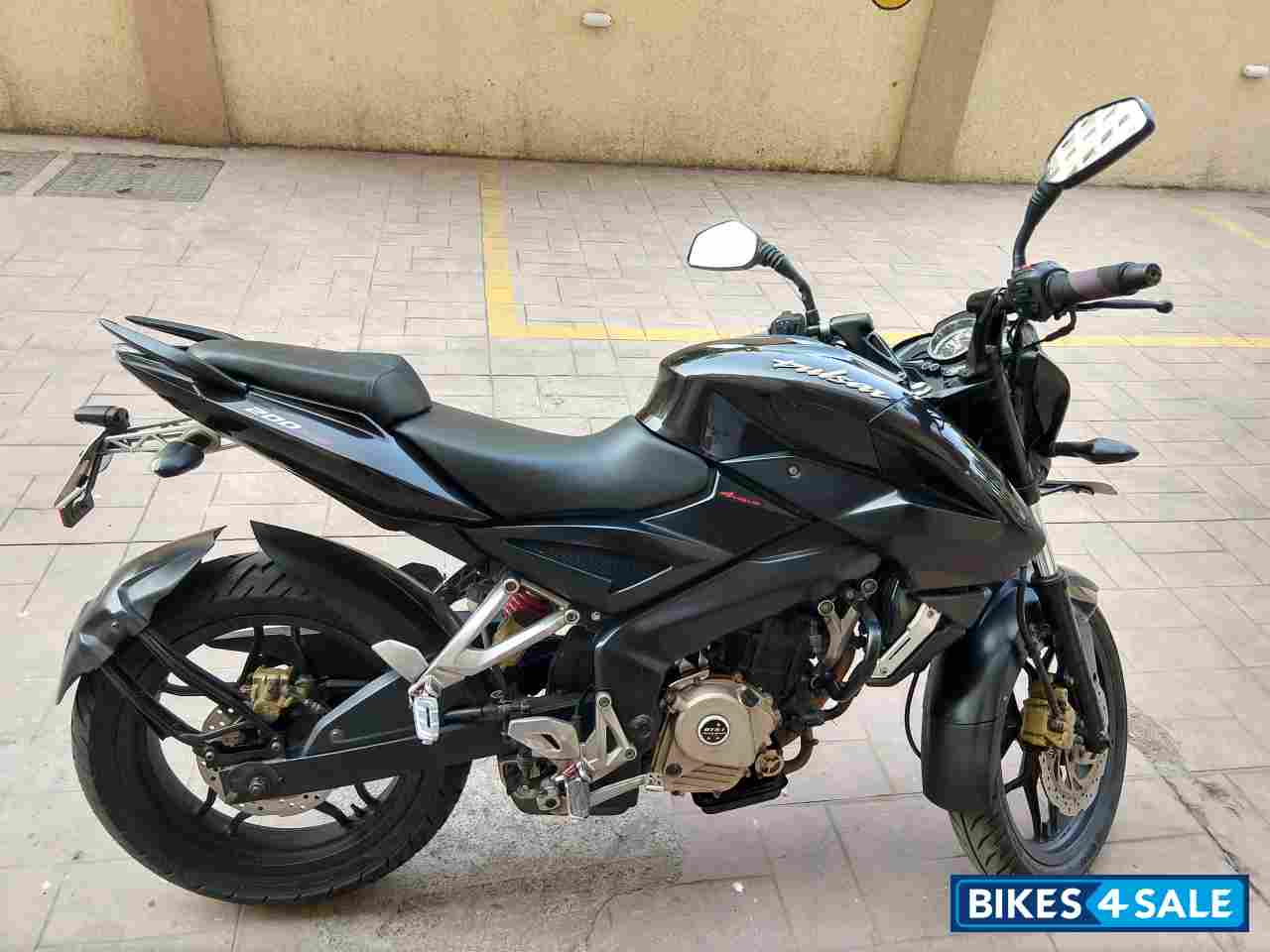 Bajaj Pulsar 200 NS