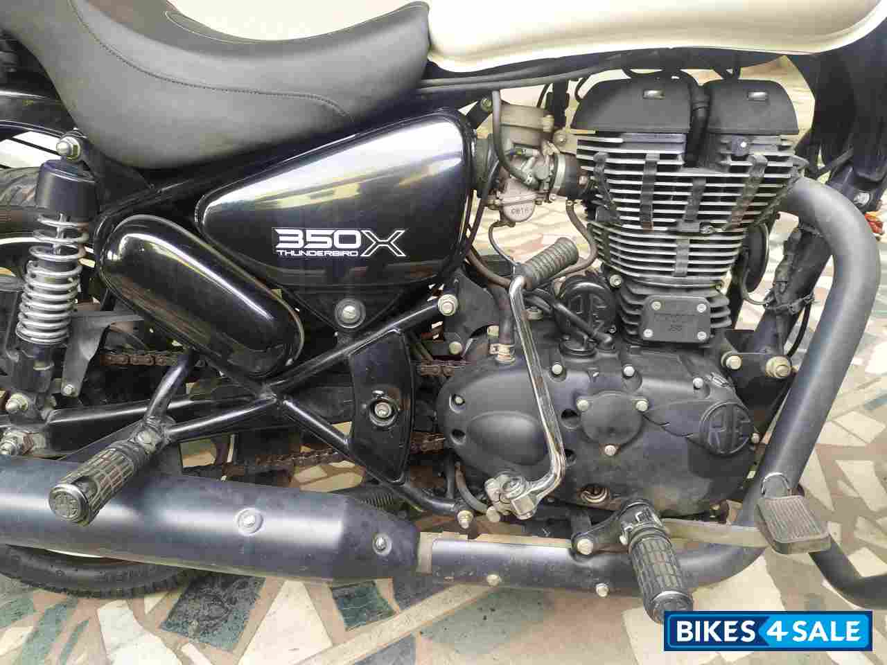 White Royal Enfield Thunderbird X 350