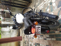 White Royal Enfield Thunderbird X 350