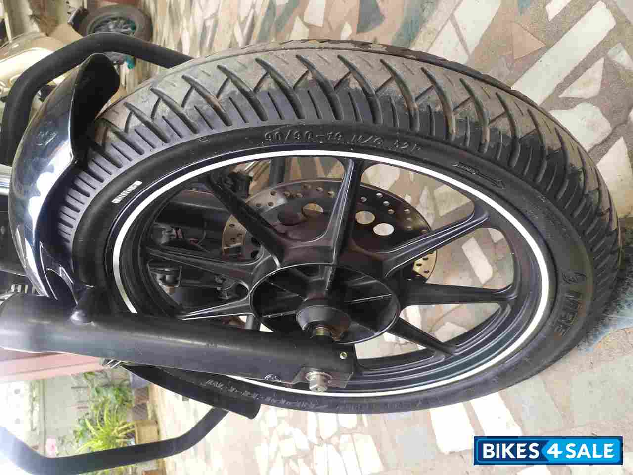 White Royal Enfield Thunderbird X 350