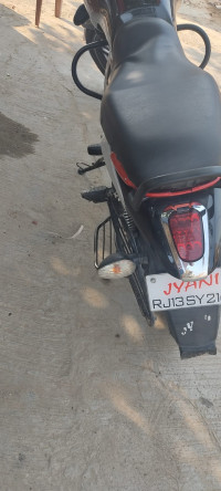 Bajaj V15