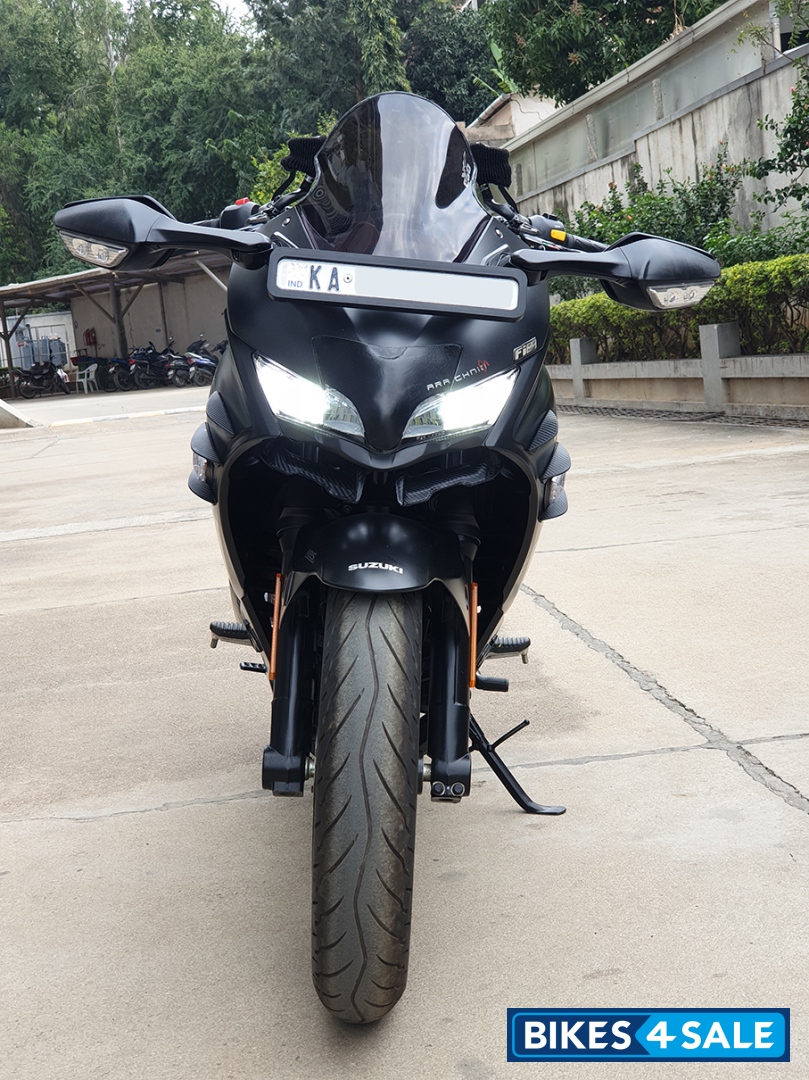 Matte Black Suzuki Gixxer SF 250 Matte Black Suzuki Gixxer SF 250