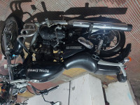 Black Royal Enfield Thunderbird 350