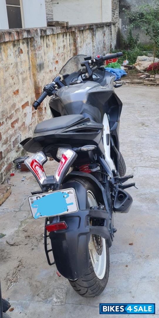 Bajaj Pulsar RS 200 BS6