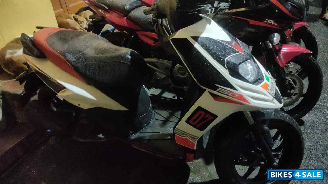 Aprilia SR 150