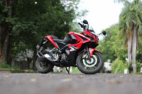 Bajaj Pulsar RS 200 ABS