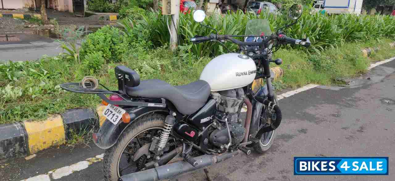 White Royal Enfield Thunderbird X 350