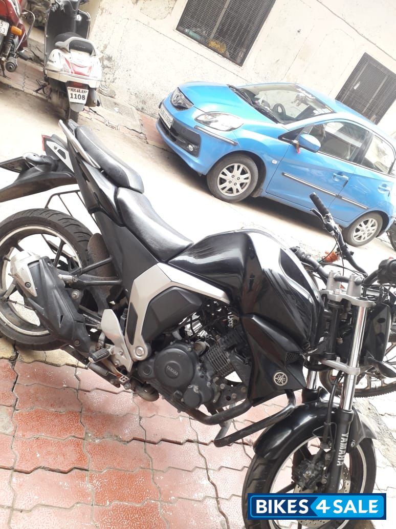 Yamaha FZ FI V2