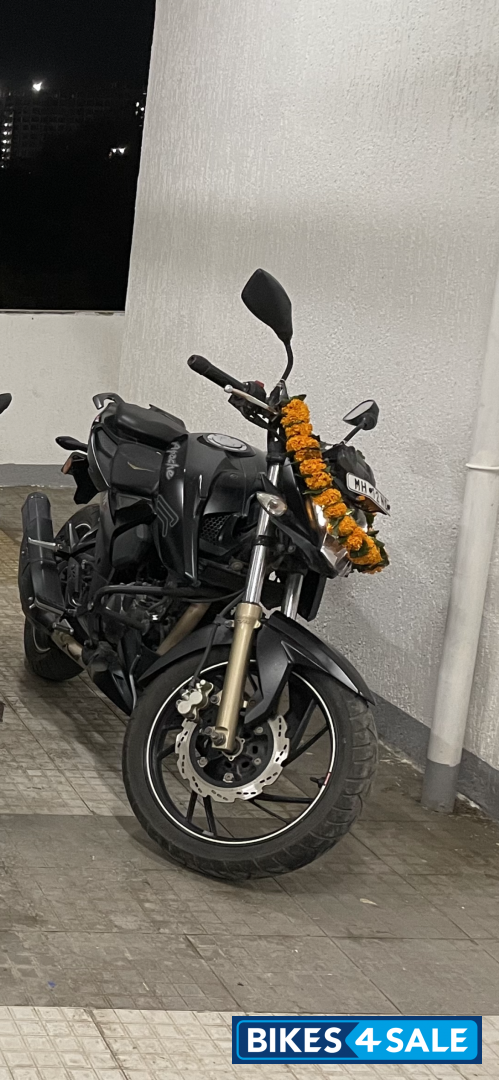 TVS Apache RTR 200 4V