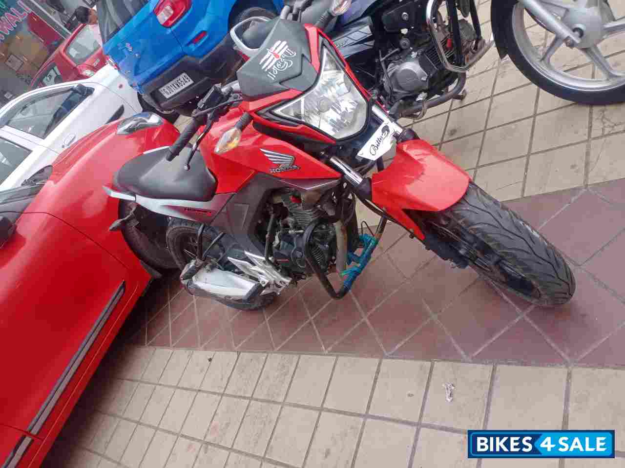 Honda CB Hornet 160R