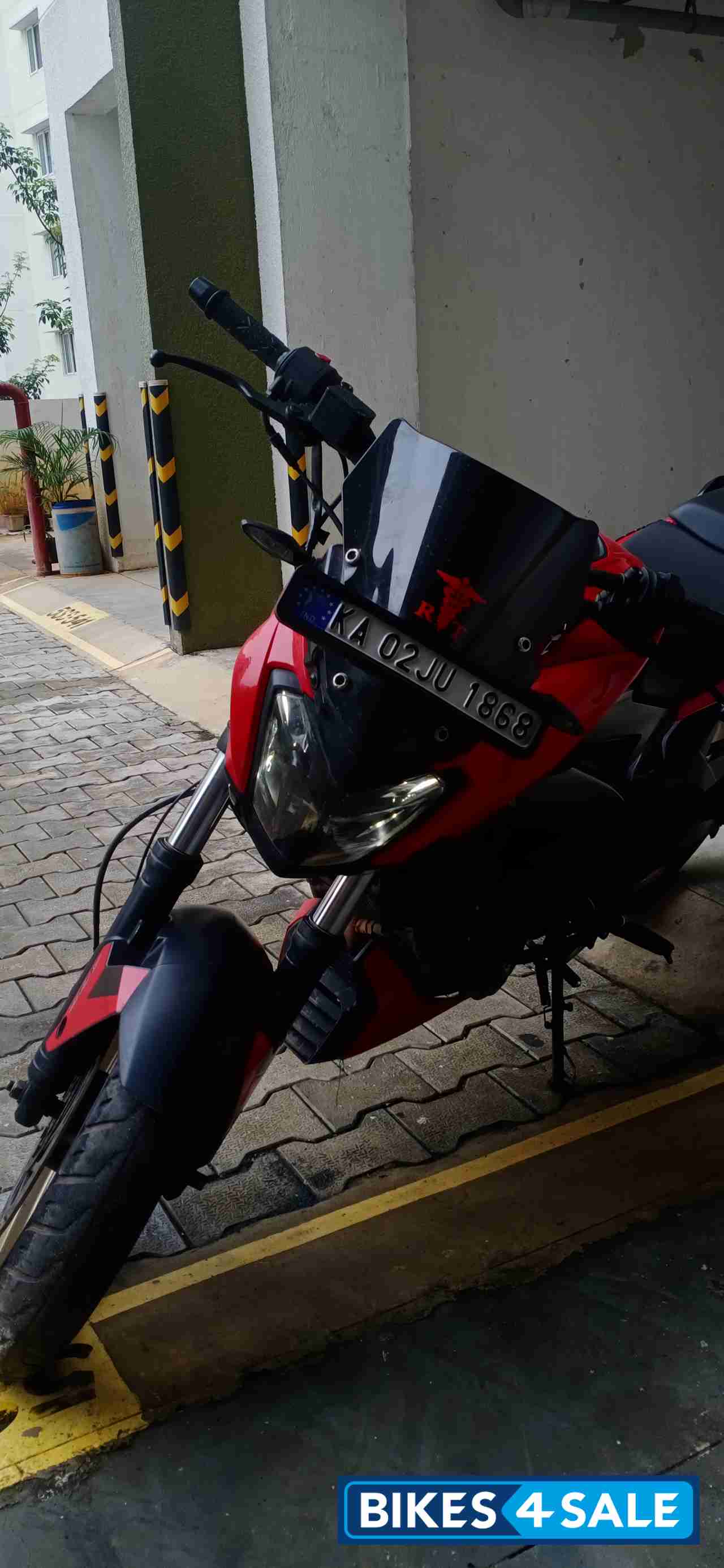 Bajaj Dominar 400
