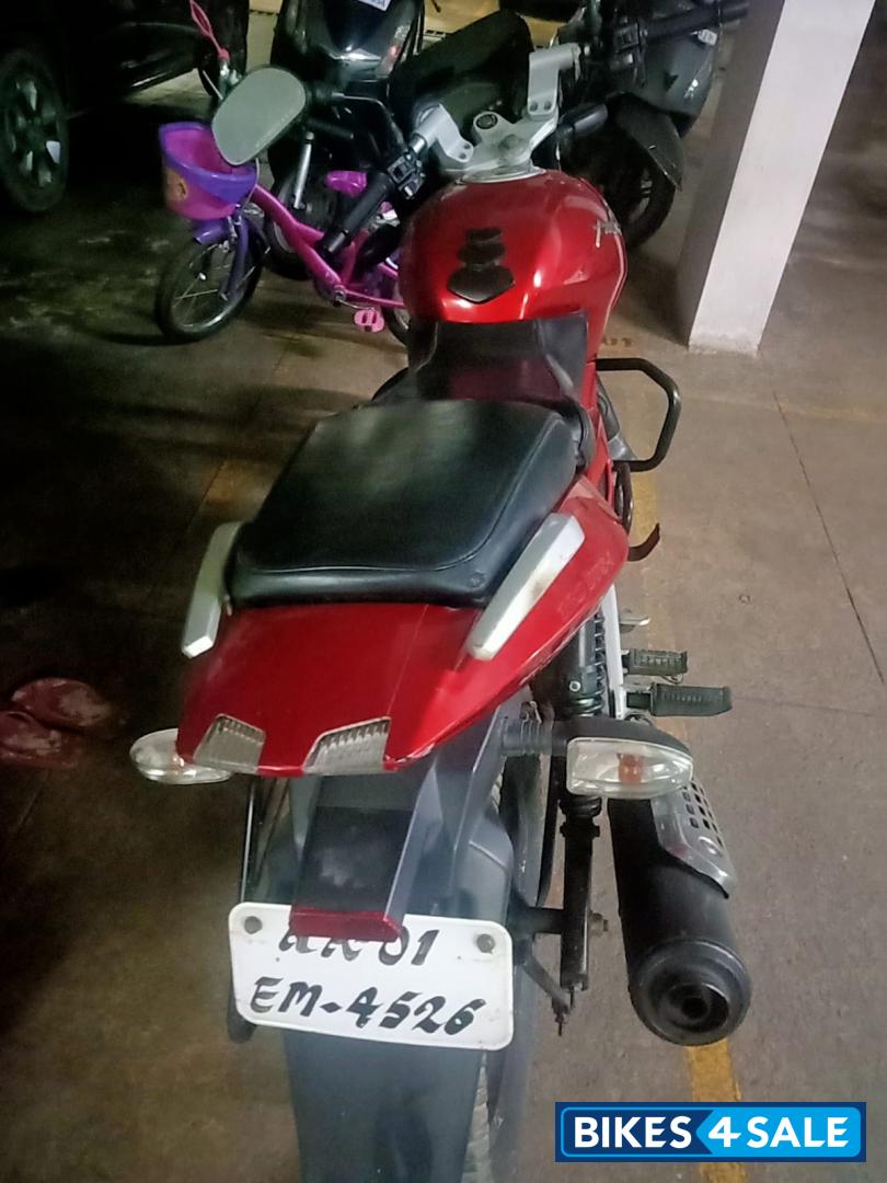 Red Bajaj Pulsar 180 DTSi