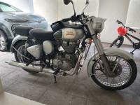 Silver Royal Enfield Classic 350