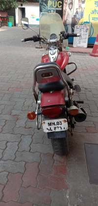 Bajaj Avenger 220 DTS-i