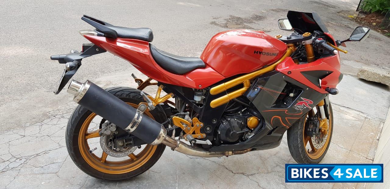 Hyosung GT650R Hyosung GT650R