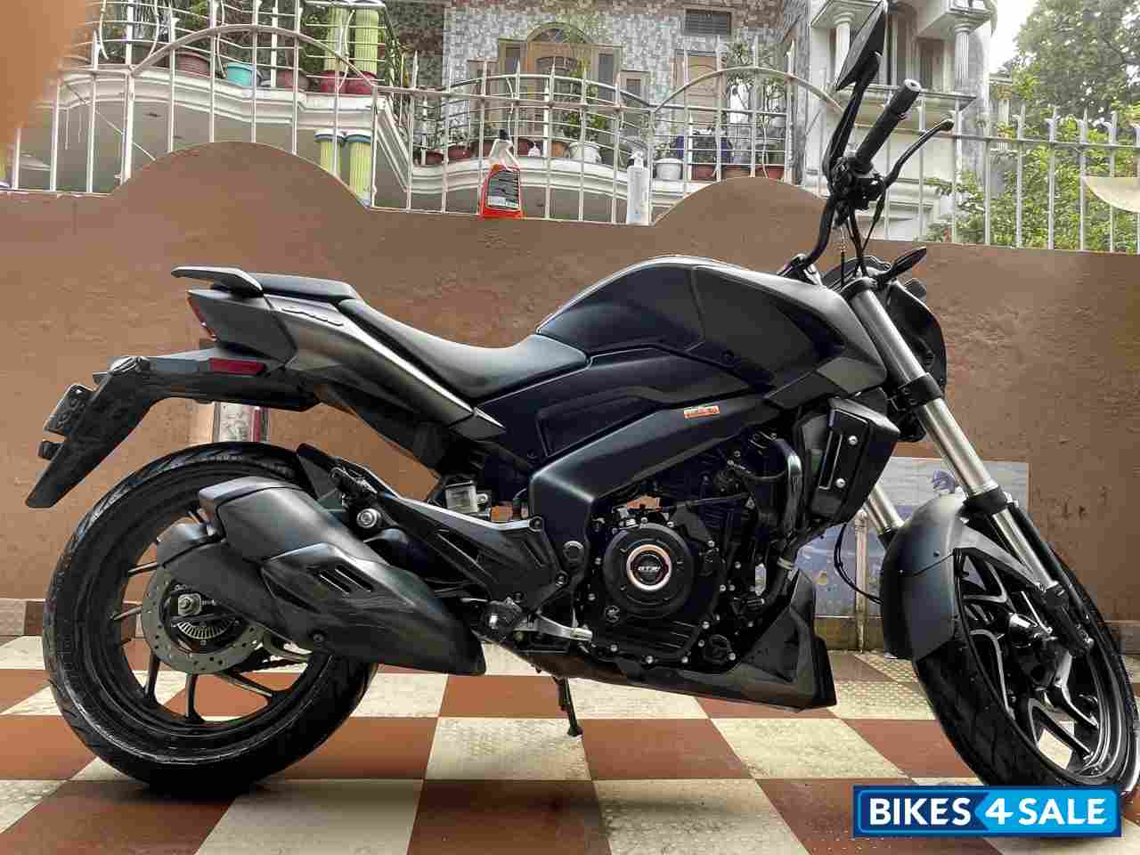 Bajaj Dominar 400 ABS BS6