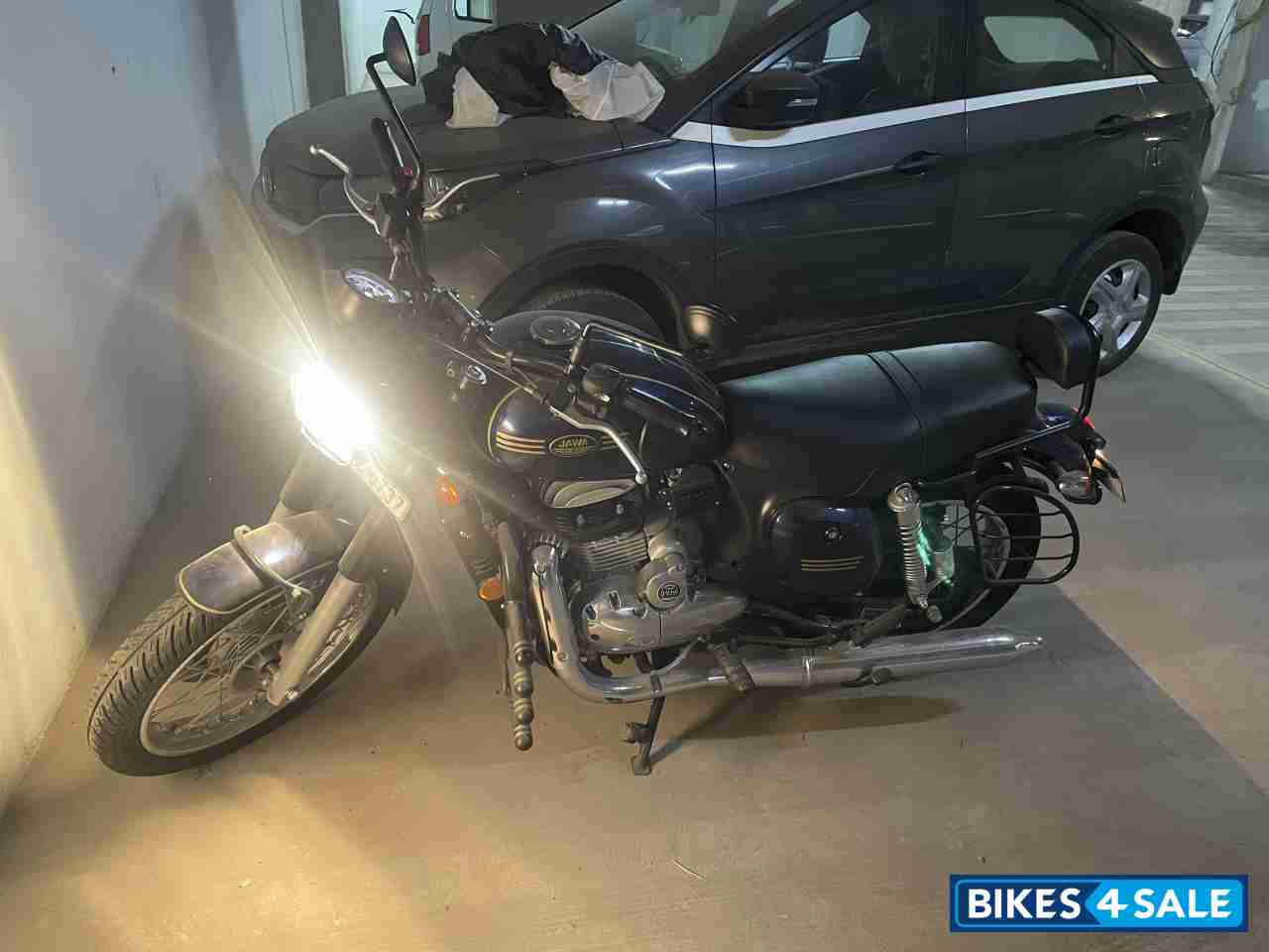 Nebula Blue Jawa forty two BS6