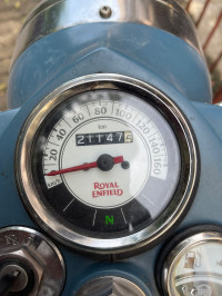 Royal Enfield Classic Squadron Blue