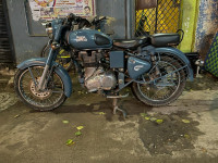 Royal Enfield Classic Squadron Blue