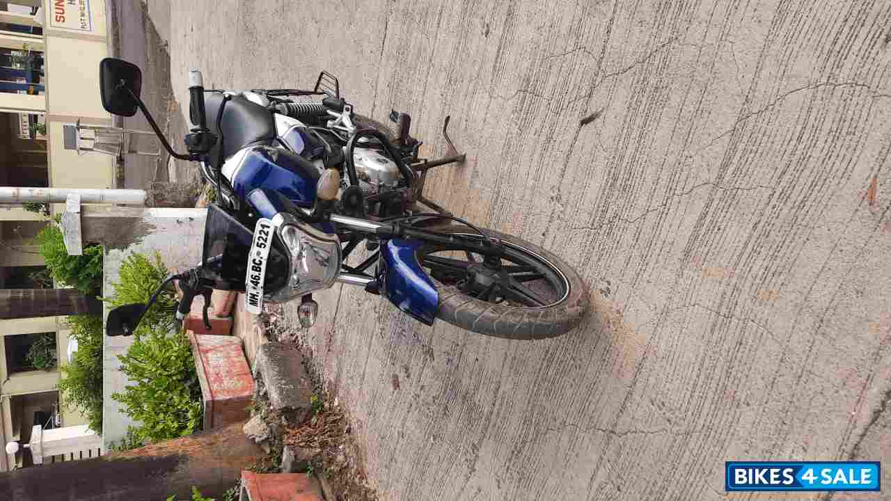 Blue Bajaj V15