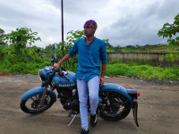 Royal Enfield Classic Squadron Blue