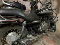 Ebony Black Met Bajaj Avenger Cruise 220