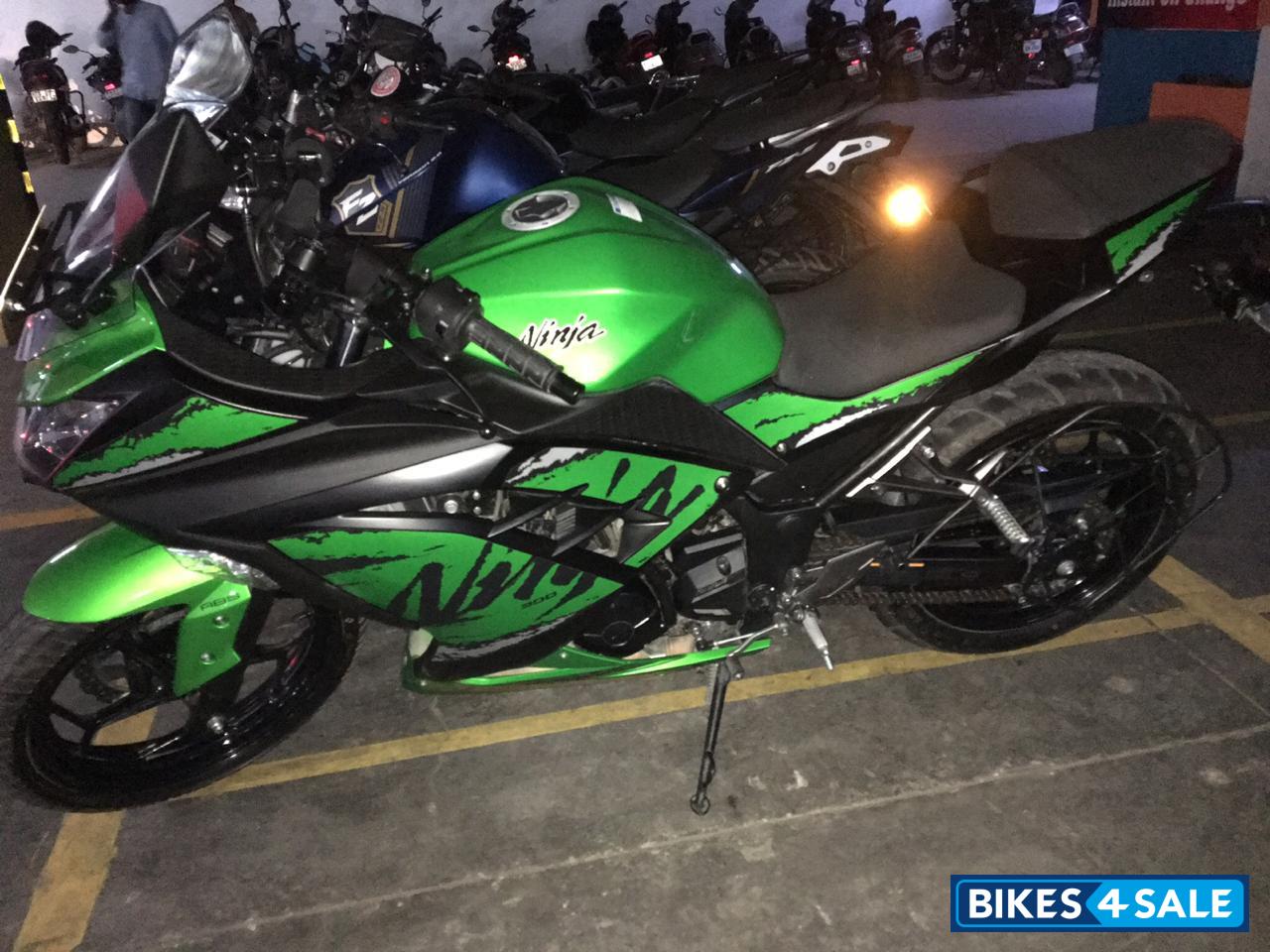 Kawasaki Ninja 300R