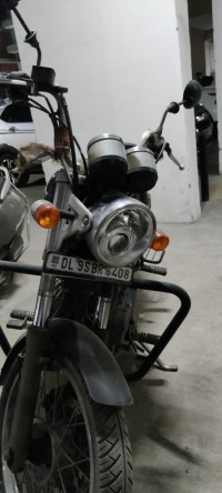 Black Royal Enfield Thunderbird 350