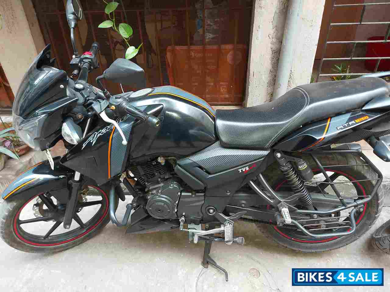 TVS Apache RTR 160