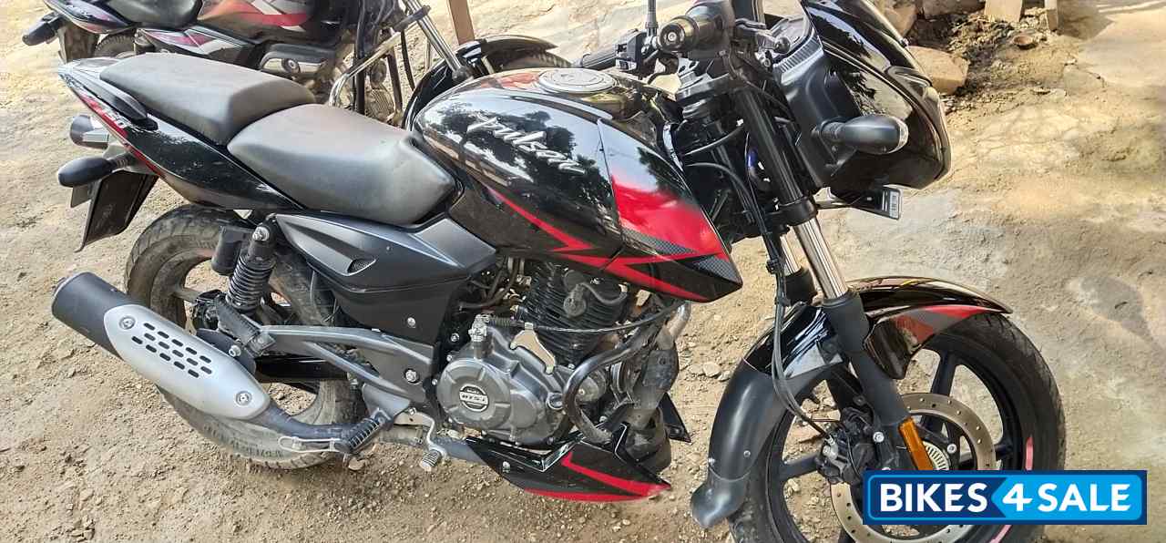 Bajaj Pulsar 150 Twin Disc BS6