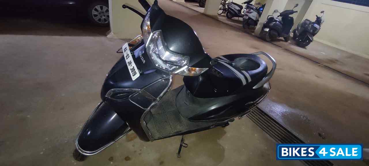 Grey Honda Activa 5G