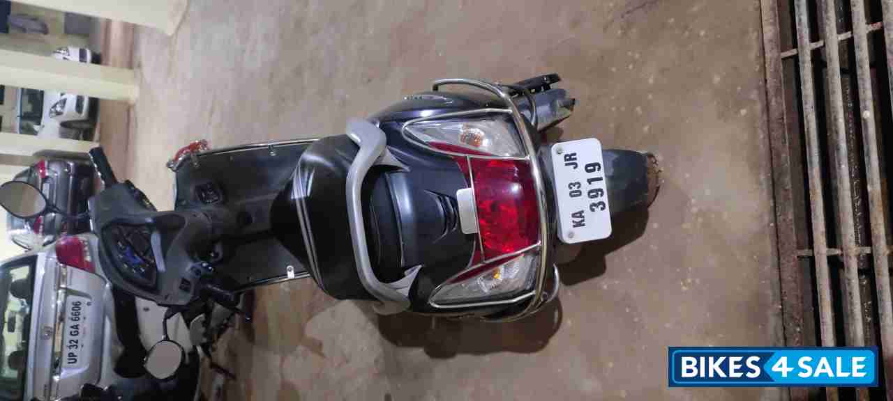 Grey Honda Activa 5G