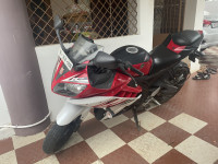 Yamaha YZF R15 V2