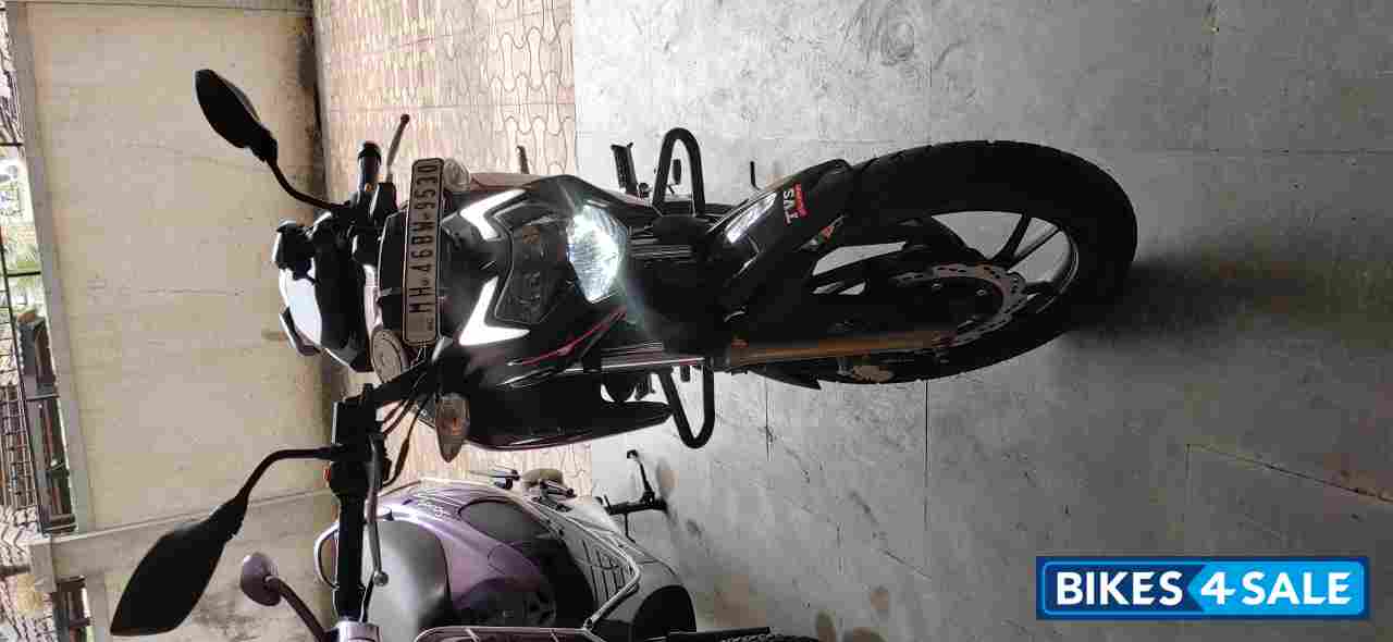 Black And Red TVS Apache RTR 200 4V 2020