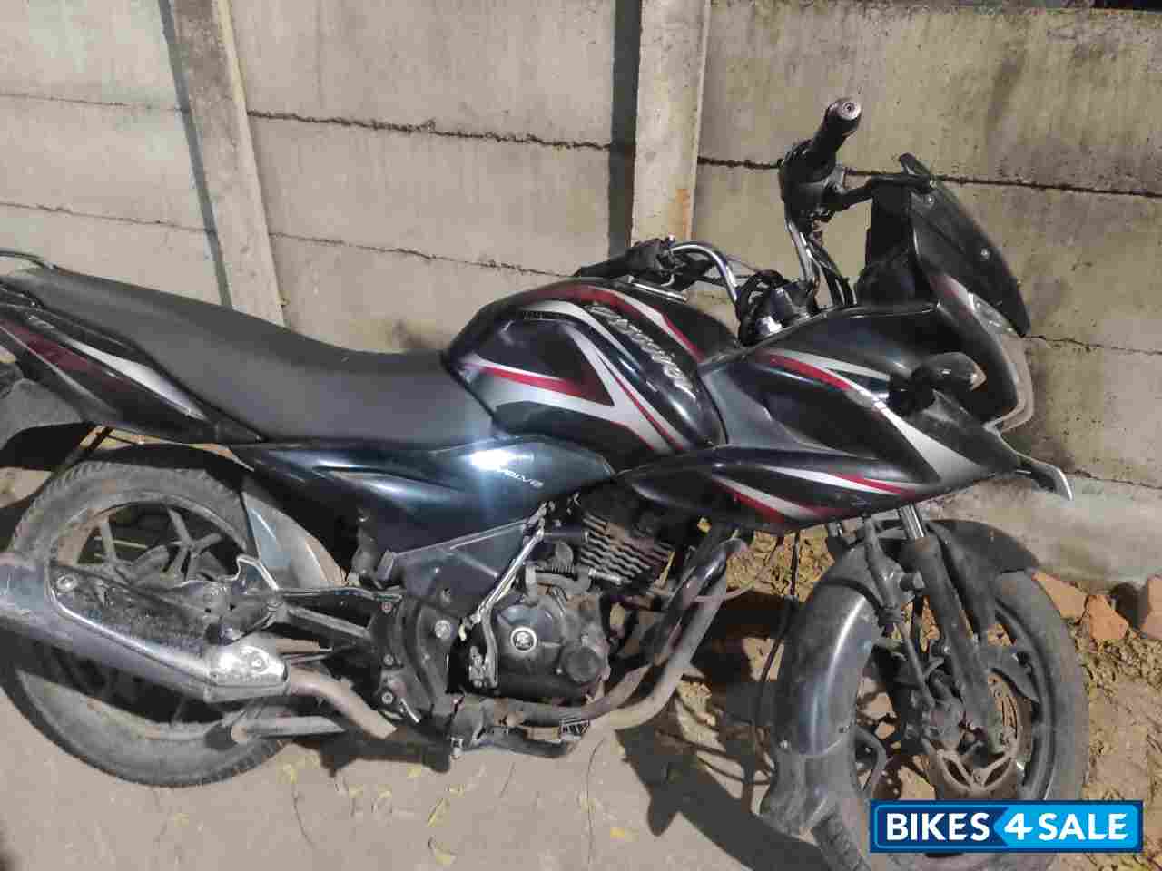 Bajaj Discover 150 F