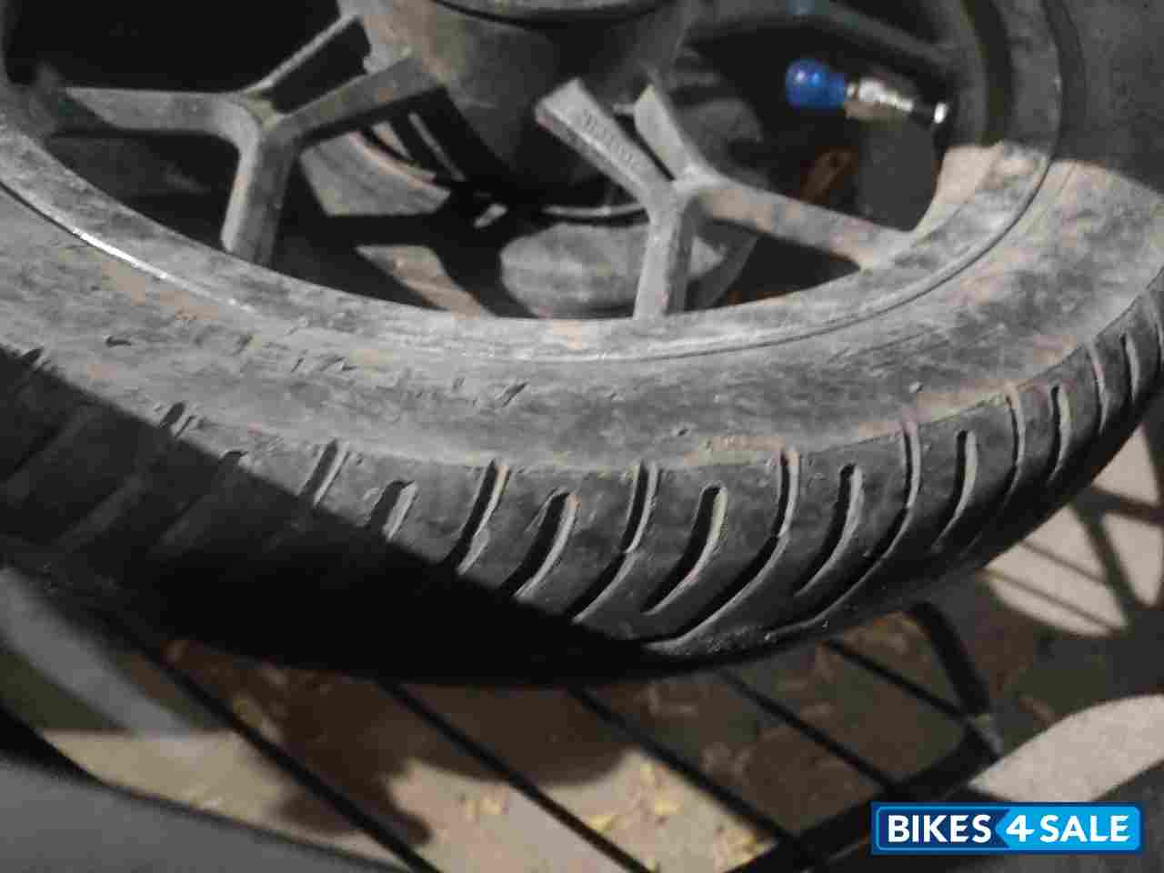 Bajaj Discover 150 F