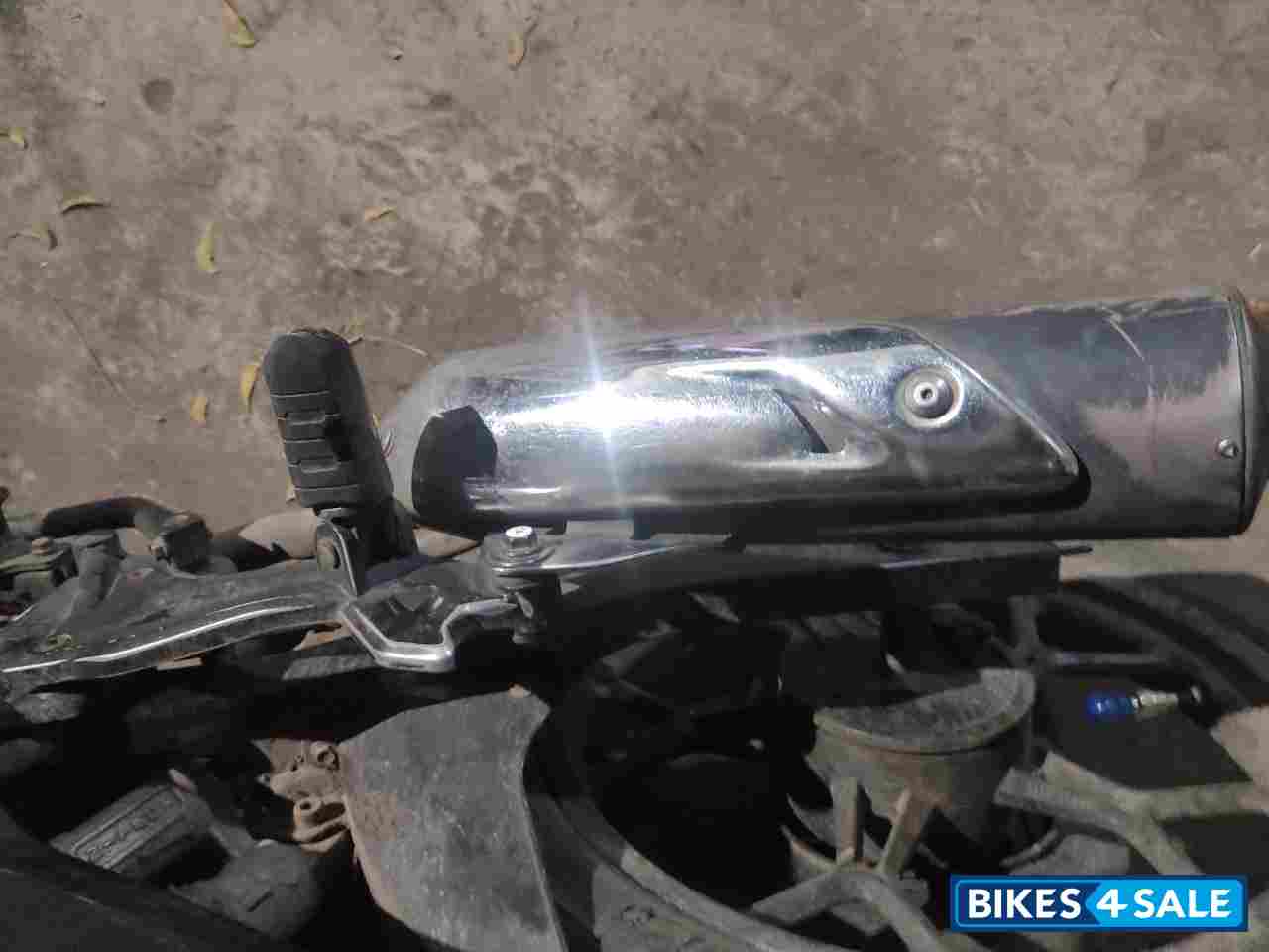 Bajaj Discover 150 F