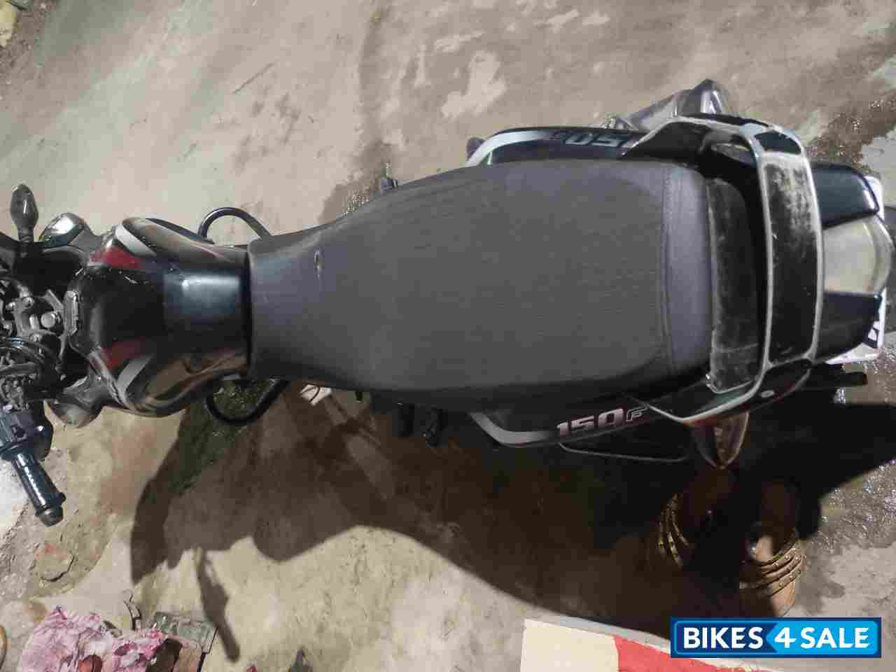 Bajaj Discover 150 F