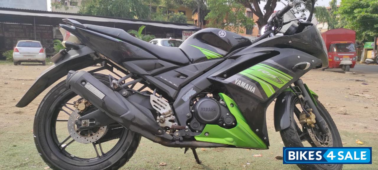 Black And Green Yamaha YZF R15 S
