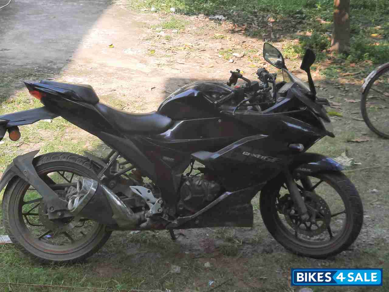Suzuki Gixxer SF