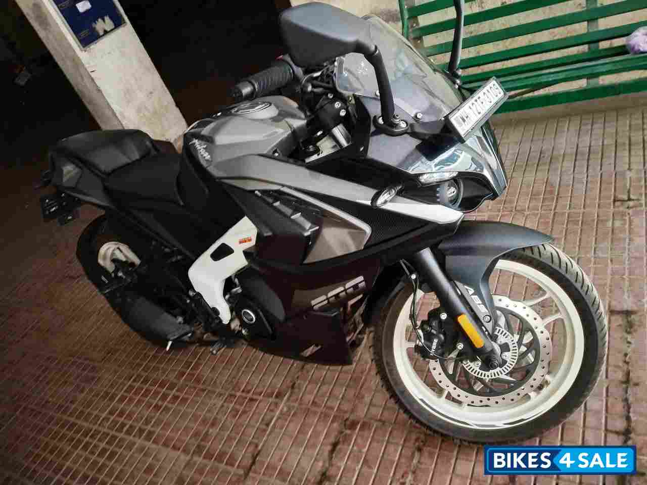 Bajaj Pulsar RS 200 BS6