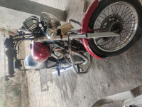 Red Royal Enfield Thunderbird 350