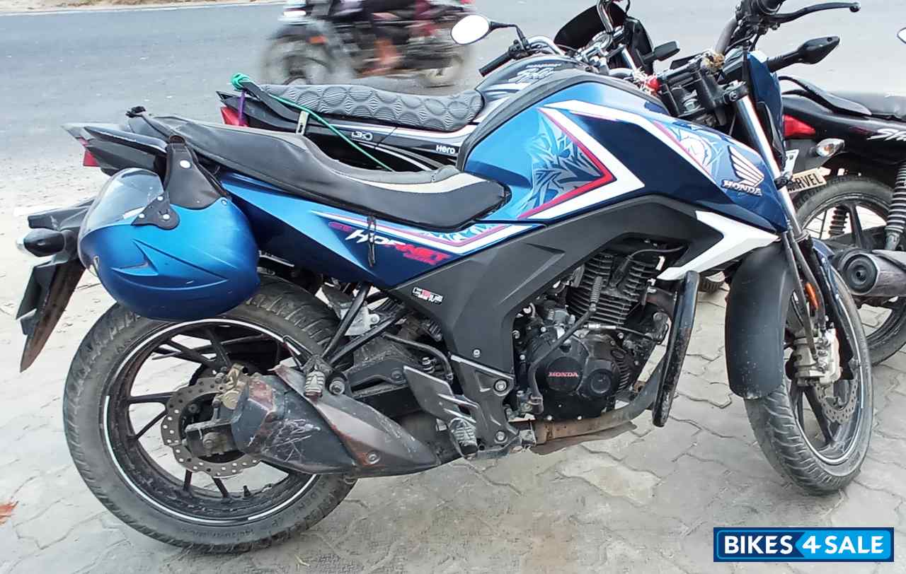 Honda CB Hornet 160R