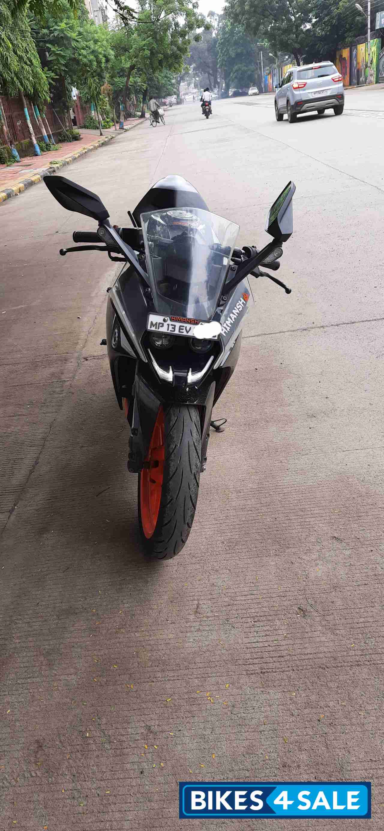 Black KTM RC 200