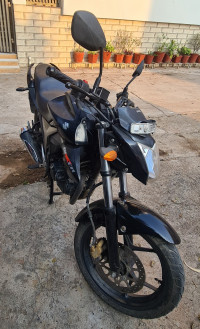 Black Suzuki Gixxer 150