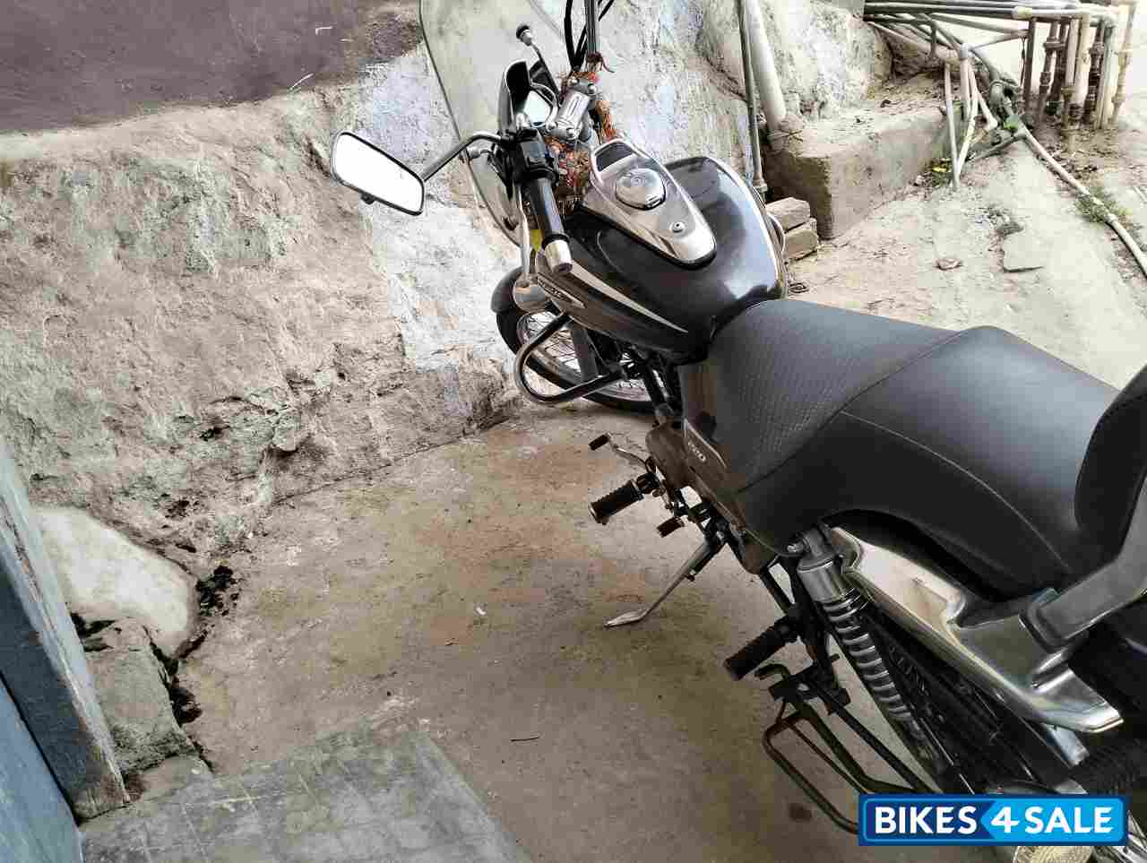 Bajaj Avenger Cruise 220