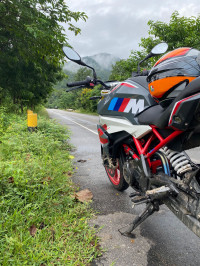BMW G 310 R