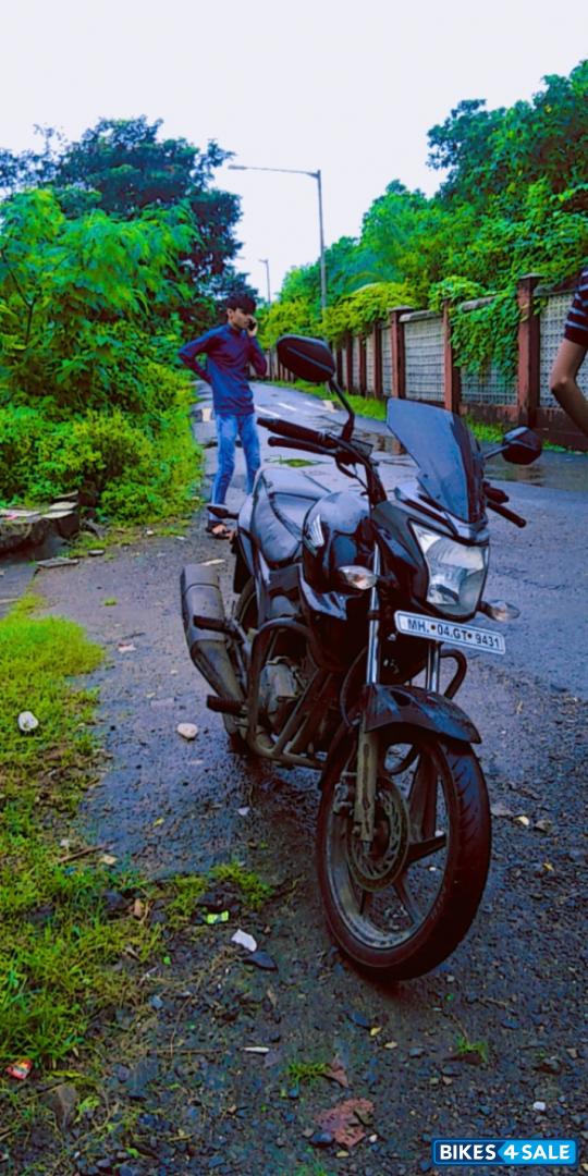 Black Honda CB Trigger Black Honda CB Trigger